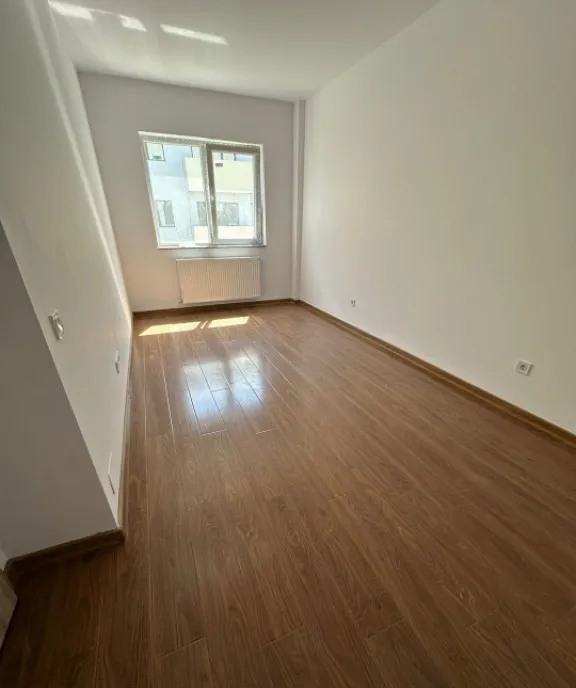 Apartament 3 camere 55mp zona Terra