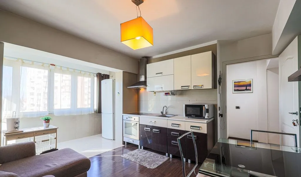 Vila cu 5 camere teren 1000 mp cartier San Paolo l