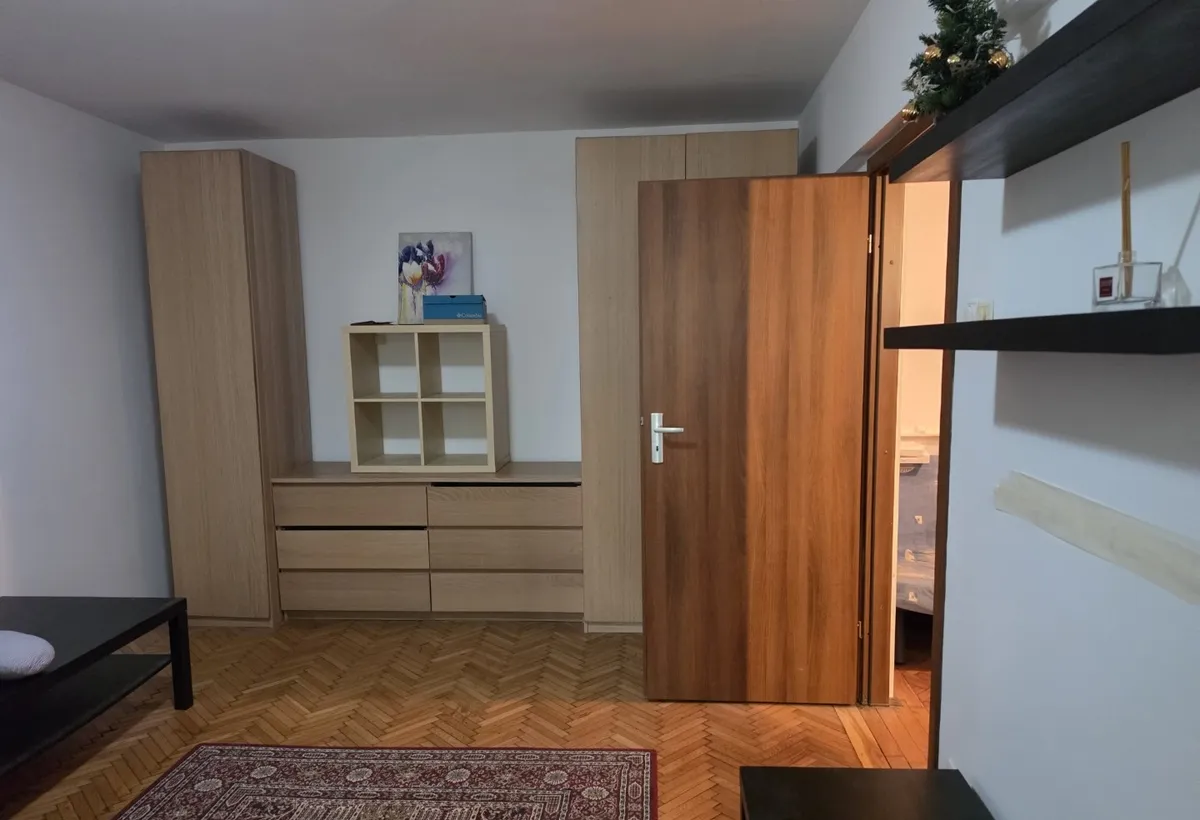 Baba Novac pe Gheorghe Petrascu zona Piata Muncii 15 minute metrou