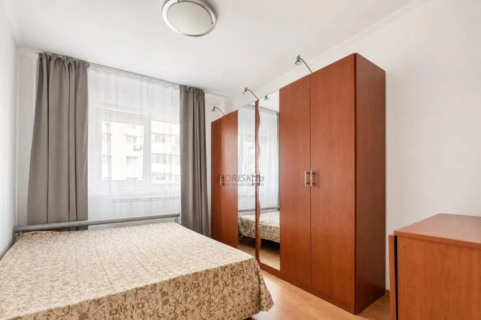 Gorjului 3 camere 70mp 2 bai si metrou la 6 minute