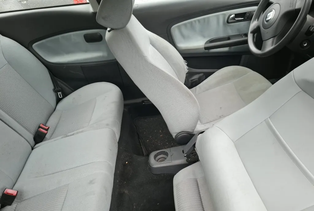 Seat Ibiza 2007 1 2 999 eur