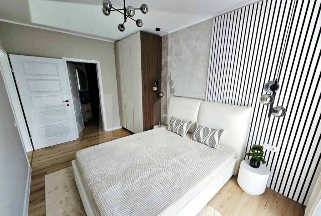 Apartament 3 camere 64 mp zona Tineretului