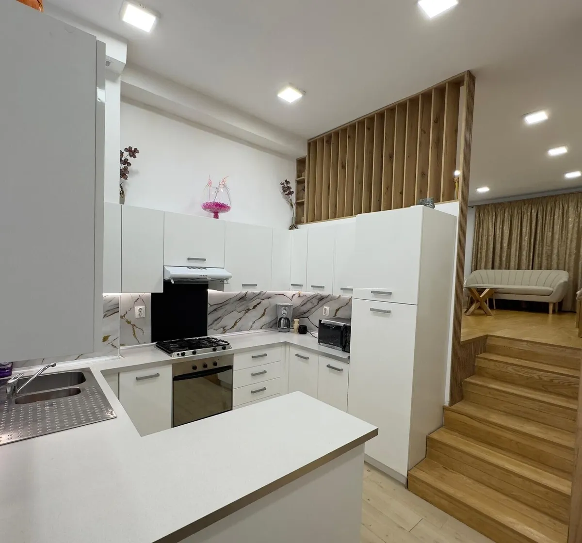 Tunari inchiriere vila 5 camere Sydney Residence garaj mobilata utilata