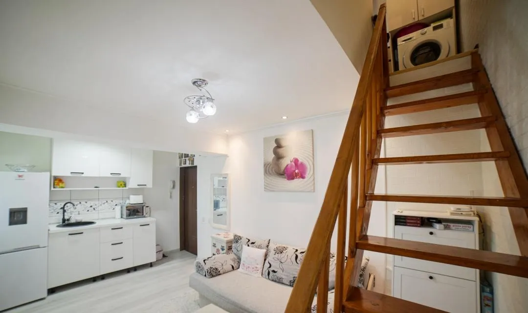 Piata Resita duplex 3 camere 2 dormitoare etajele 5 si 6 44 77 mp