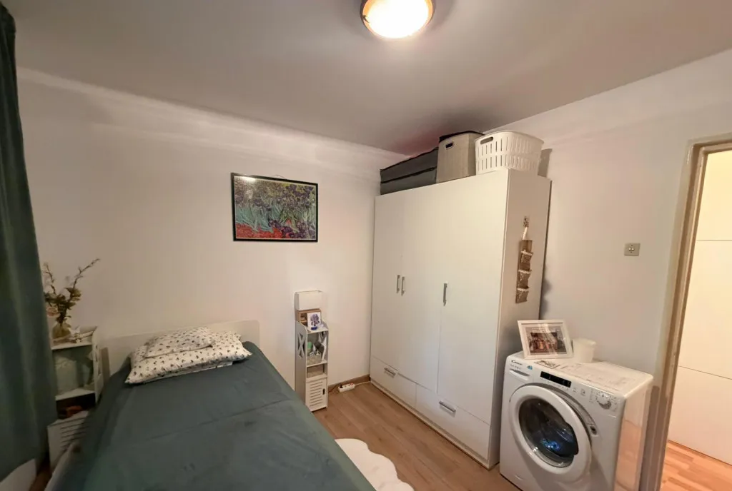 Sos Giurgiului Piata Progresul 2 camere 37mp etaj 1 sem