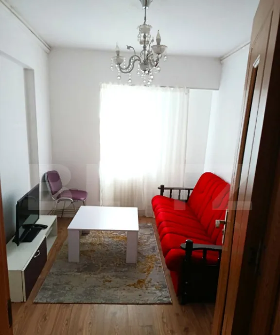 Apartament 3 camere Independentei umf