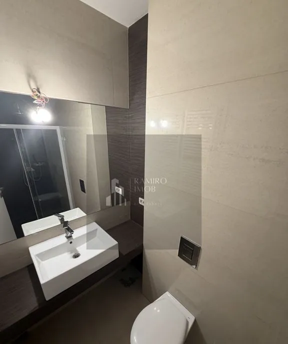 Apartament 3 camere Turnu Magurele / Alexandru Obregia /