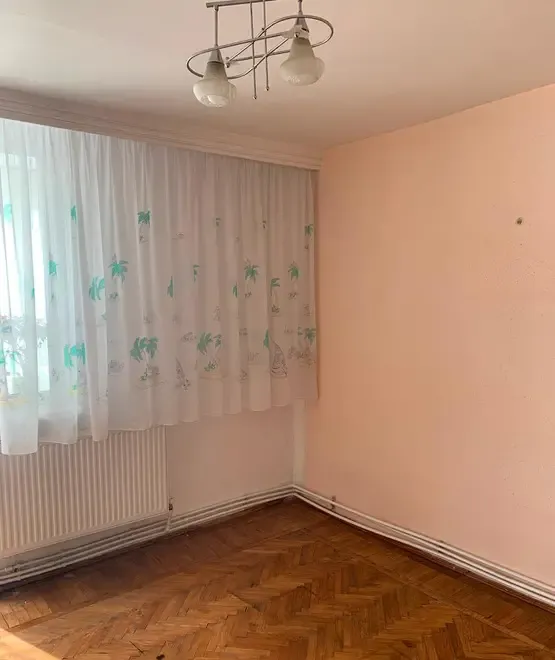 Apartament 3 camere 78 mp piatra Neamt