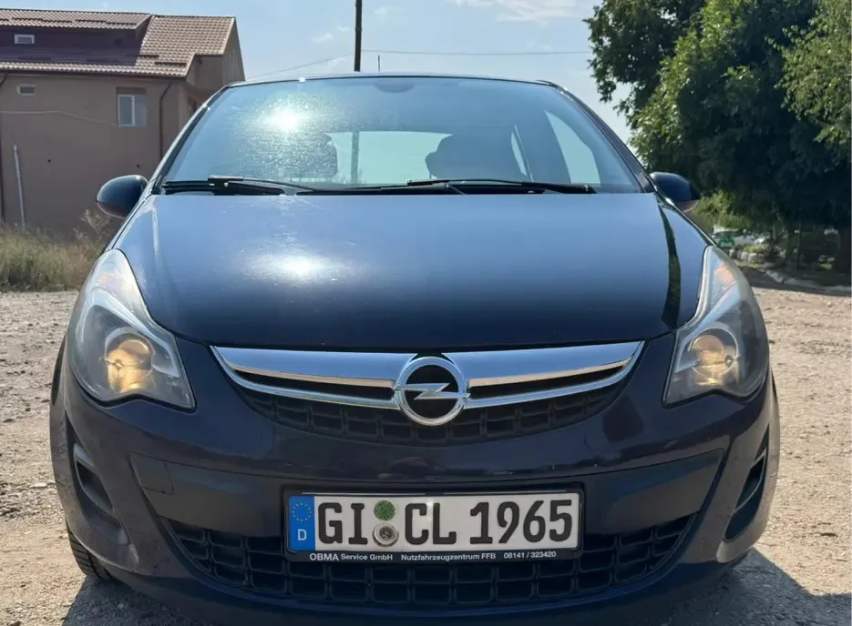Opel Corsa 1 3 2012 Germania 2 950 eur