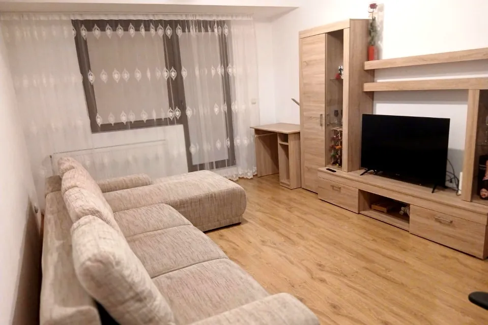 2 camere 102 mp an 2011 centrala mobilat 10 min Gorjului