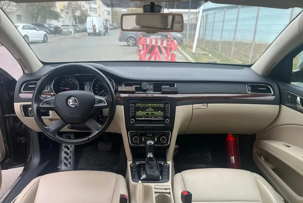 Skoda Superb 2015 second 10 900 eur