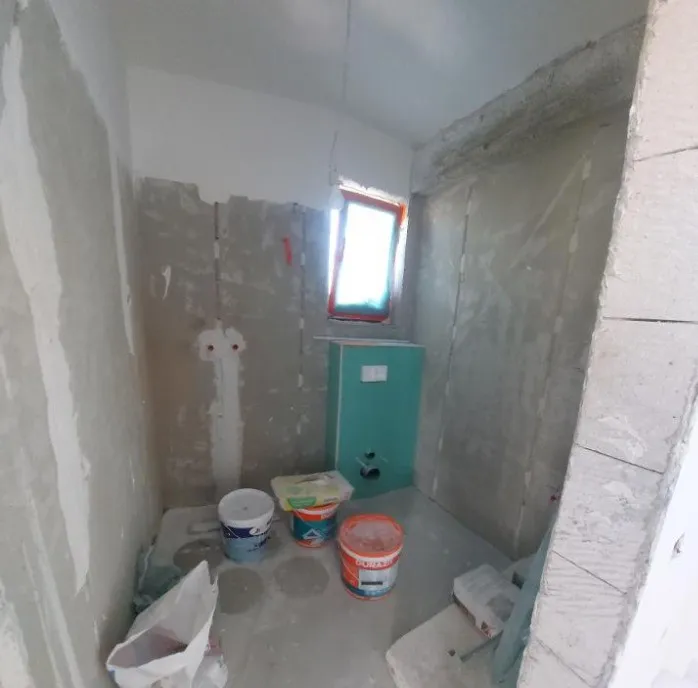 Single Parter Pod 3 camere 2 bai 75 mp utili si 320 mp teren