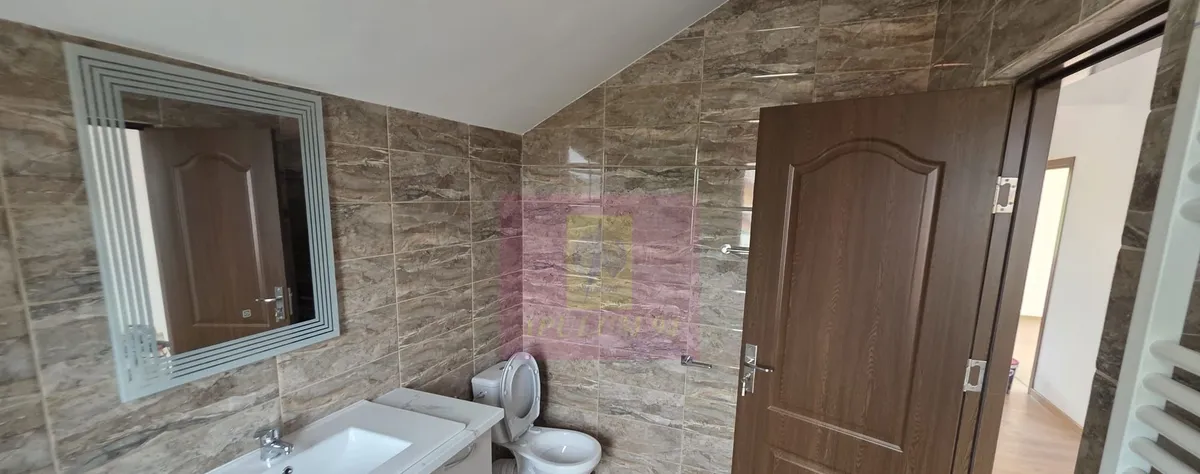 Vila cu 4 camere de vanzare in Brebu