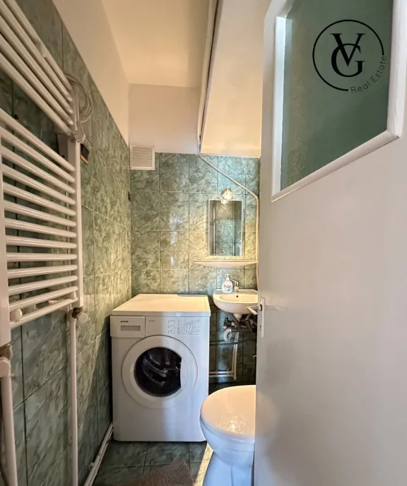 Apartament decomandat 4 camere Casa de Cultura termen lu