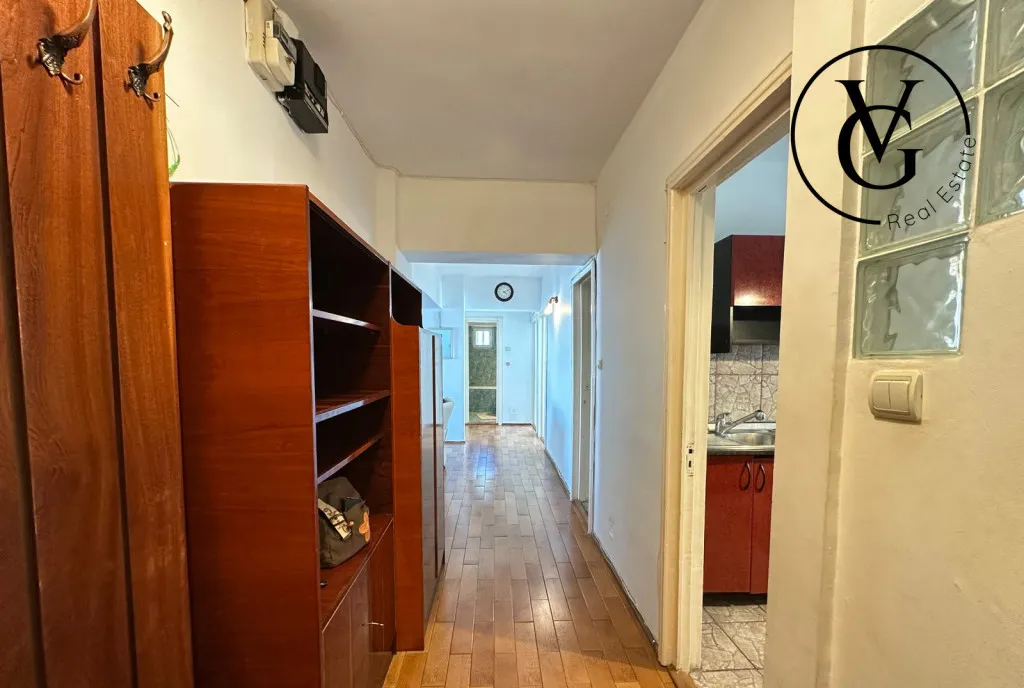 Apartament decomandat 4 camere Casa de Cultura termen lu