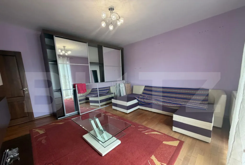 Casa cu teren 550 mp disponibila la rosu semifinisat sa