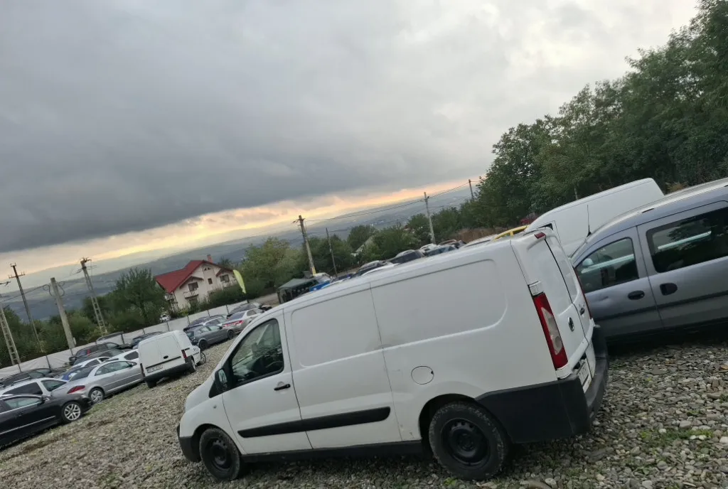 Fiat Scudo an 2009 1 6 motorina rate cu buletinul 2 499 eur