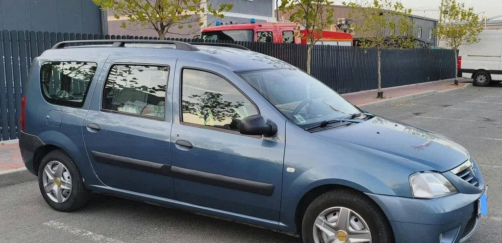 Dacia Logan MCV 1 6 16V 2008 - o masina cu o poveste 3 100 eur