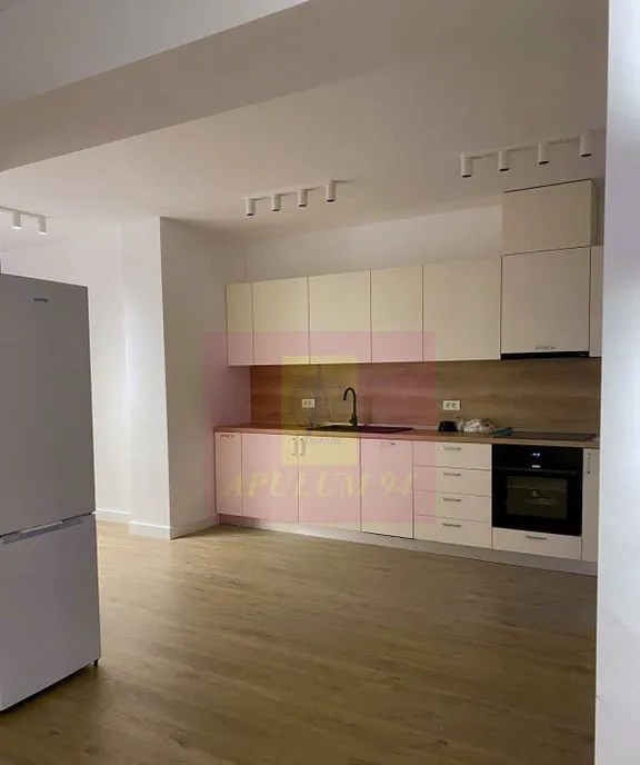 Armeneasca 4 camere 109 mp mobilat utilat boutique