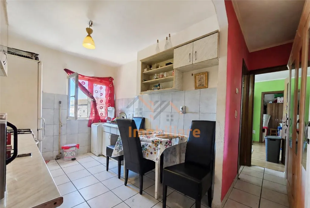 Apartament 2 camere str salcamilor iosina nord oradea