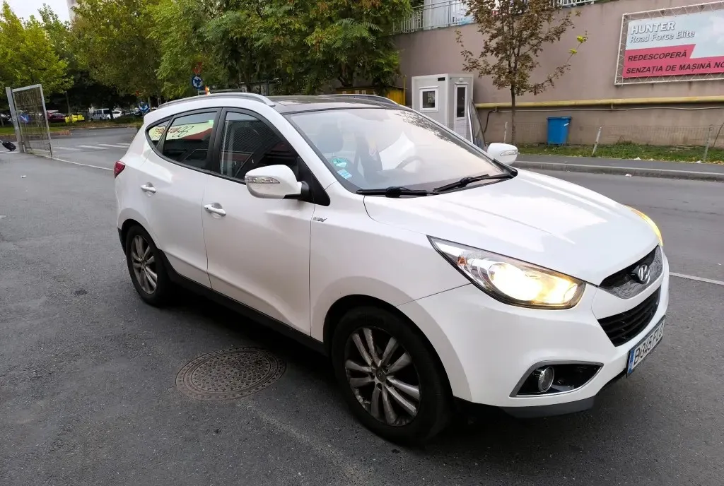 Hyundai Ix 35 2012 4x4 SUV automat 8 600 eur