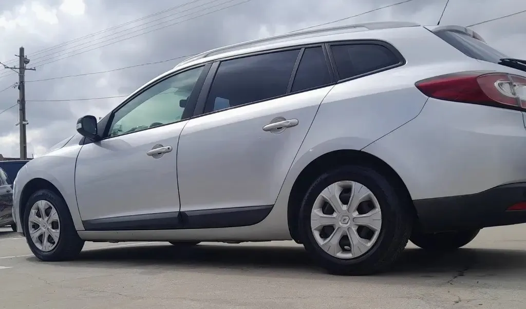 Renault Megane 1 5 dci 2012 3 799 eur