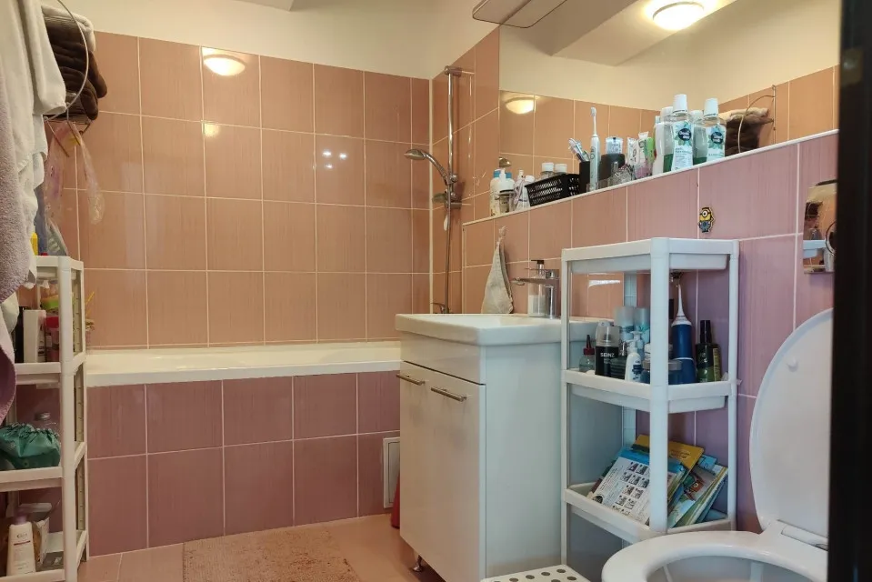 Pipera Apartament 4 camere in Green Vista parcare subterana inclusa si terasa de 30 mp