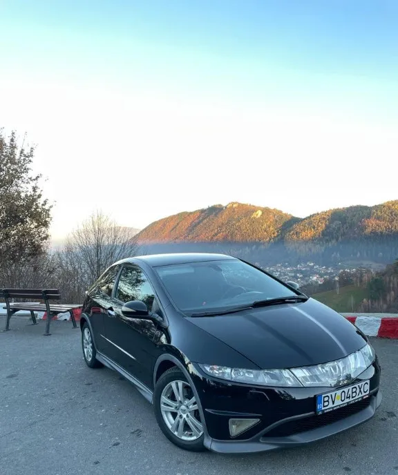 Honda Civic 1 8 hatchback 4 500 eur