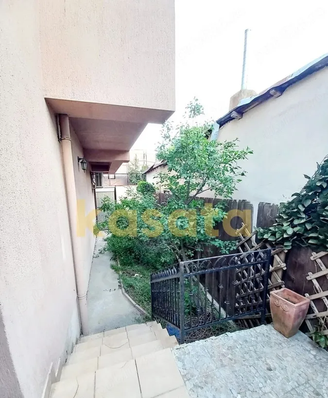 apartament 2 camere baneasa terasa si curte parc