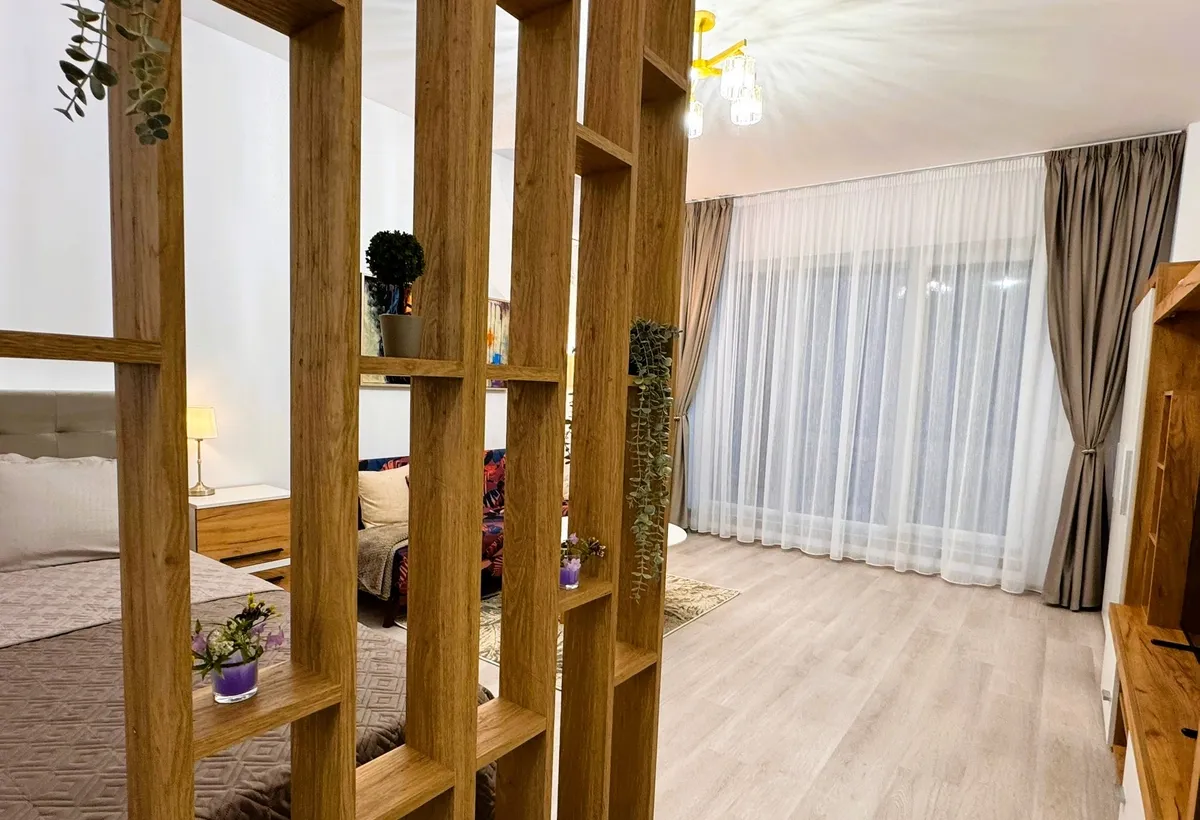 13 Septembrie parc Sebastian proprietar garsoniera premium