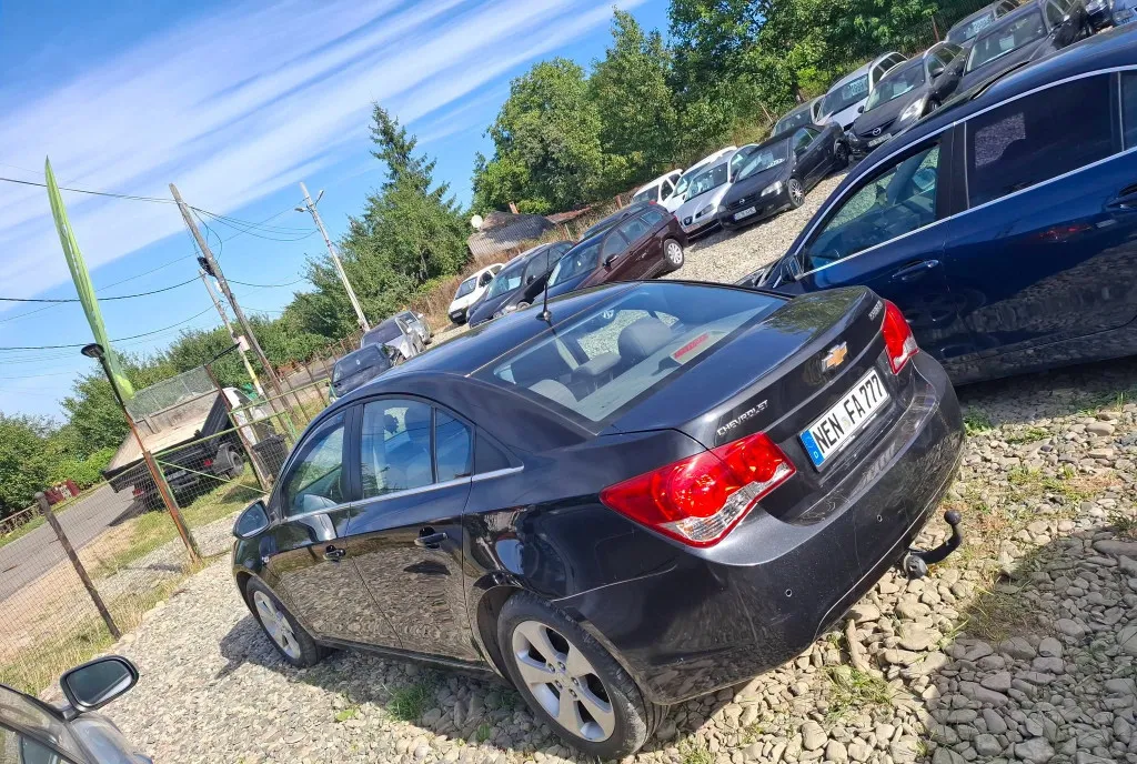 Chevrolet Cruze AUTOMAT 2011 2 0 tdi 2 999 eur