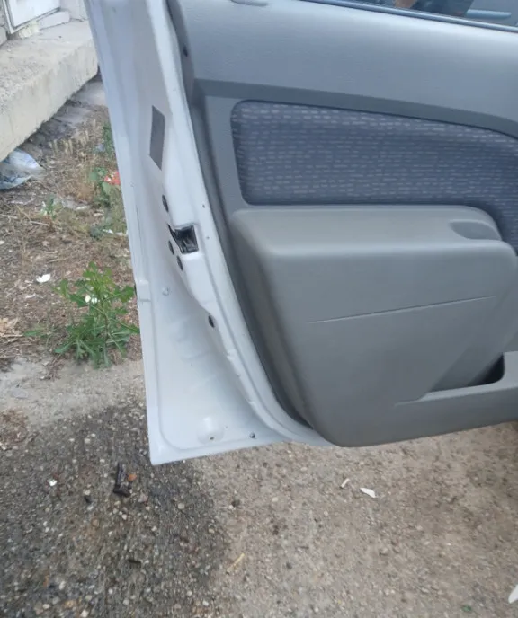 Logan fuul aer cond 8 100 lei