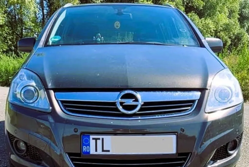 Opel 2013 Zafira 1 7tdi 110cp Euro5 cu 7 locuri individuale 3 950 eur
