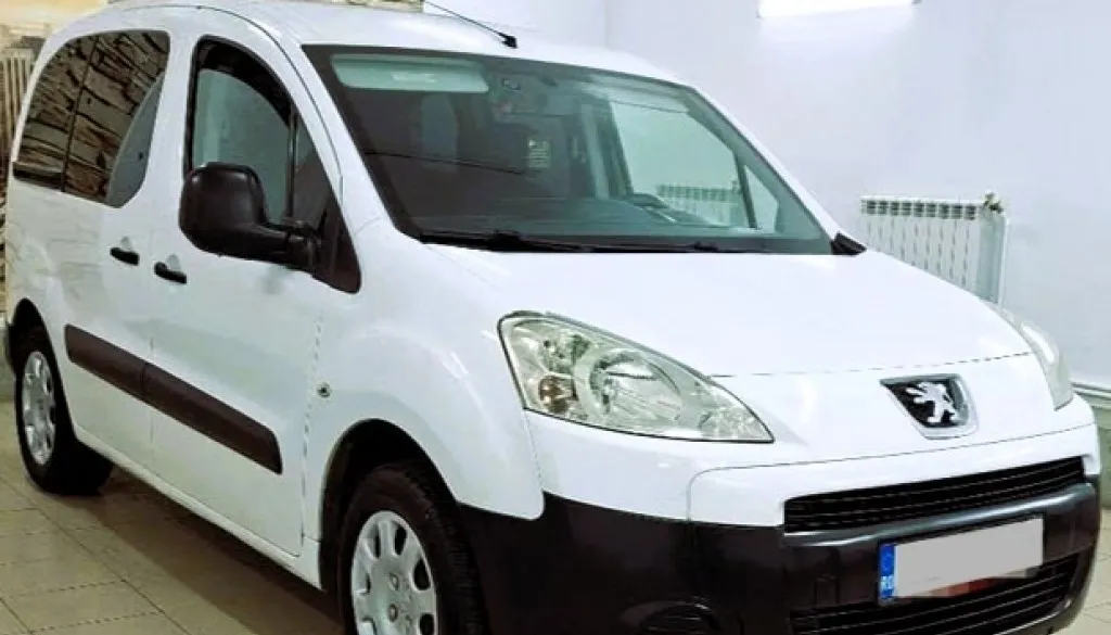 Peugeot 2012 Partner 1 6diesel 90cp Euro5 - Modelul cu 5 locuri 3 250 eur