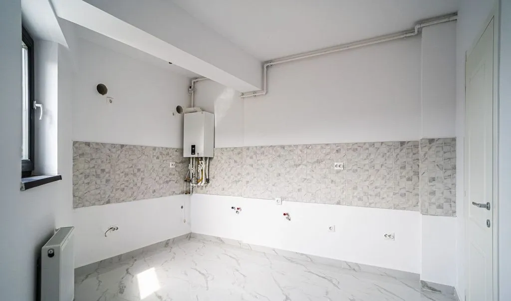 2 camere 63 mp etaj 1 finalizat metrou langa bloc co