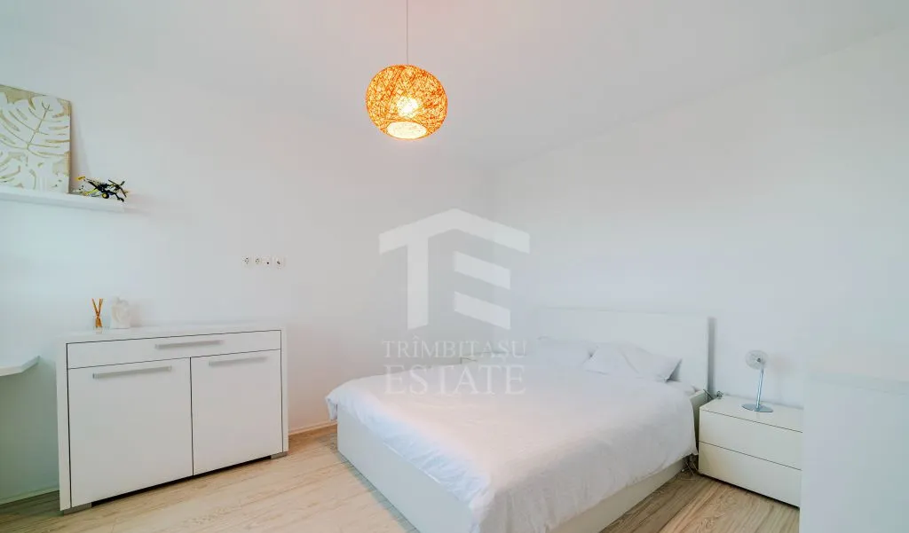 Priveliste superba spre padure 2 camere et10/11 Ado