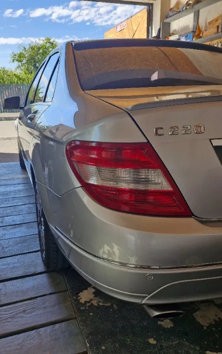 Mercedes benz w204 c220 7 500 eur