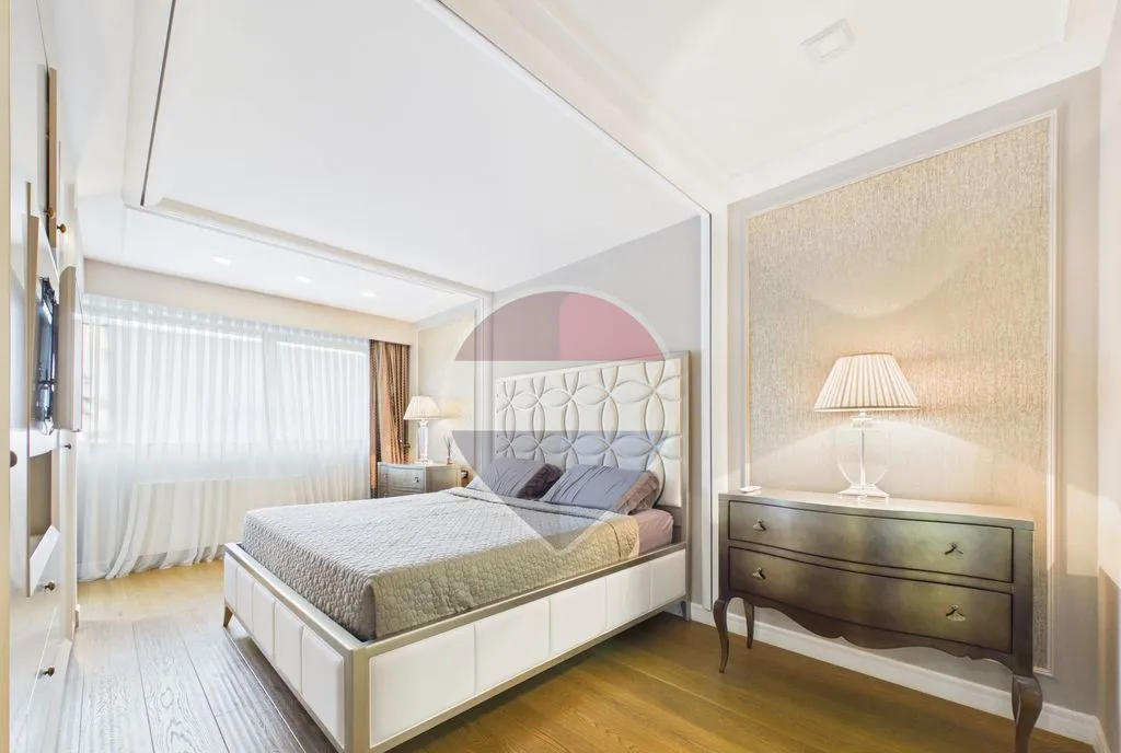 Apartament confortabil cu 3 camere de vanzare in Cortina
