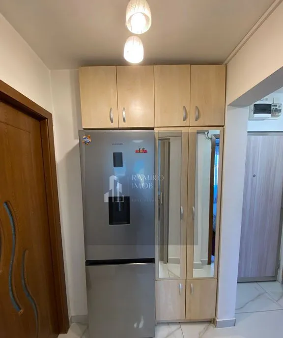 Apartament 2 camere/ 10 min metrou Titan/ sector 3