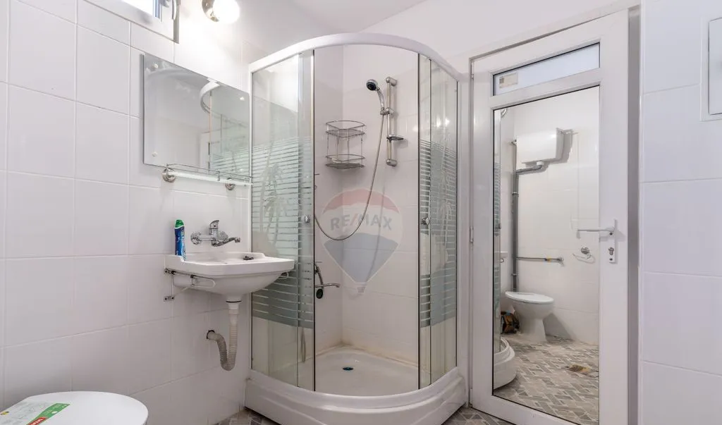 Casa de vanzare in centru Turda la pret de apartament i