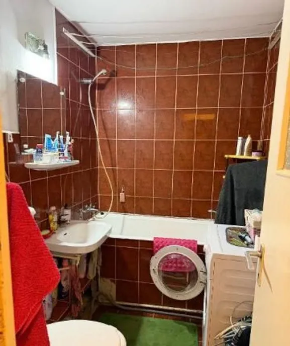 Apartament pe strada Razboieni etajul 1