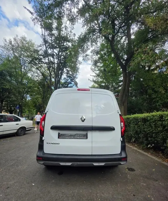Renault Kangoo Maxi 2024 1 5dci 13 500 eur