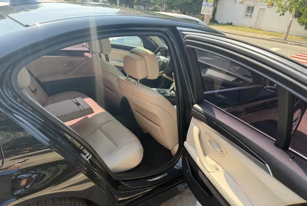 Masina foarte buna Bmw seria 5 1 120 eur