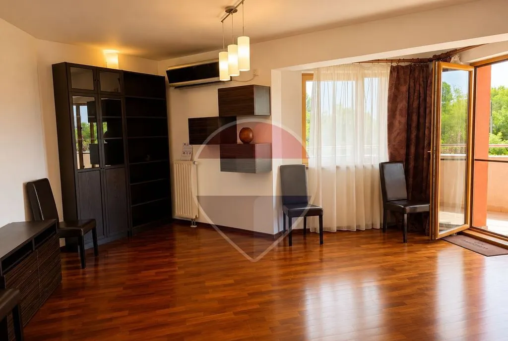 Vanzare 3 Camere 92 mp Balcon 12mp 3 Bai Parcare Monte