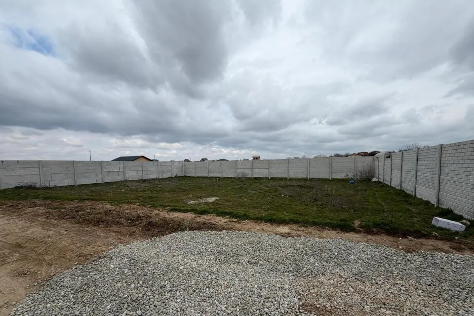 Dobreni teren intravilan de vanzare 375 m