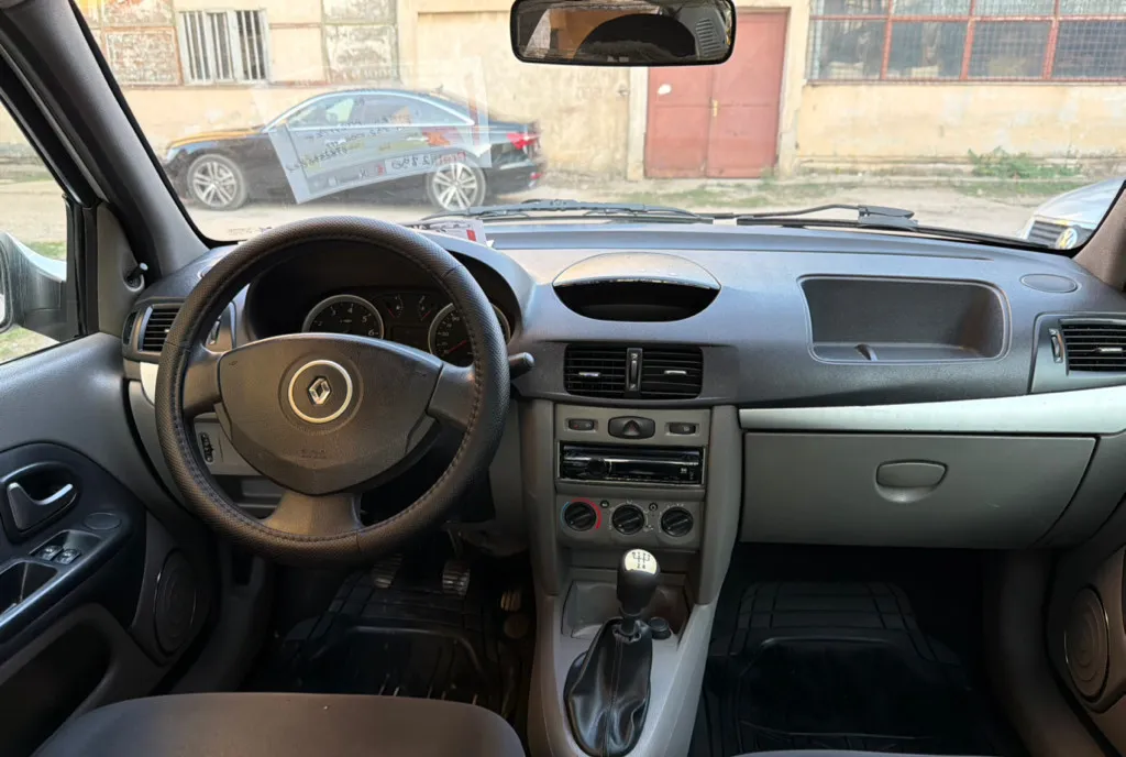 Renault Symbol 1 2 Benzina 75 CP / 0 5 2012 / 190 000 KM / Impecabil 2 890 eur