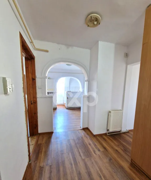 Apartament 3 camere Micro 4 et 7