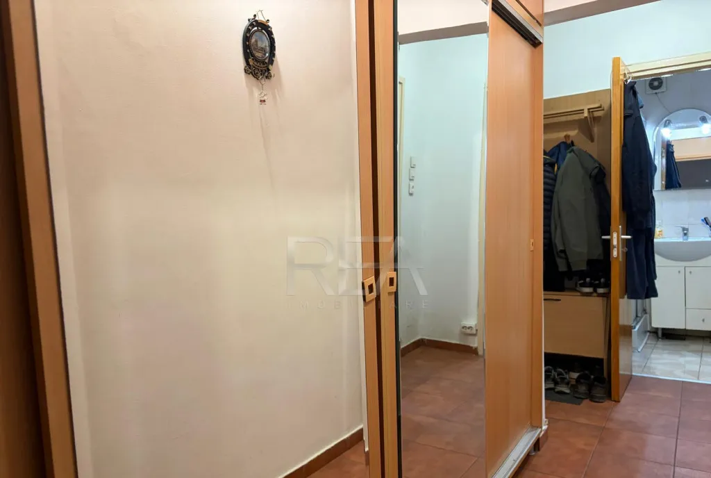 2 camere 1/4 anvelopat 49 mp Drumul Taberei