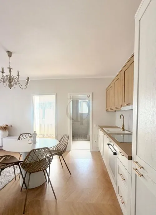 Apartament 3 camere mobilat etaj 1 Urusagului Floresti