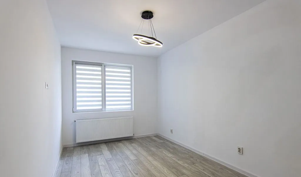 Drumul taberei 3 camere parter curte proprie 57MP